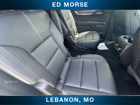 Certified 2026 GMC Acadia Elevation w/ Elevation Premium Package FWD image 25