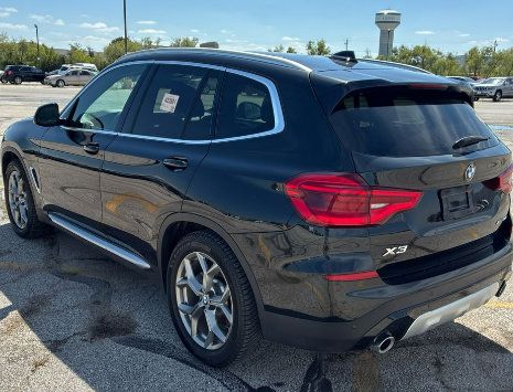 Used 2021 BMW X3 xDrive30i w/ Convenience Package AWD/4WD image 3
