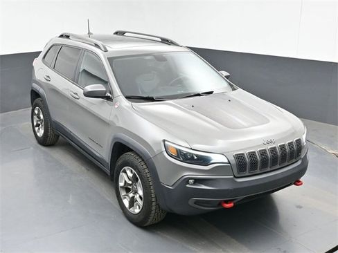 Used 2019 Jeep Cherokee Trailhawk w/ Comfort/Convenience Group image 13