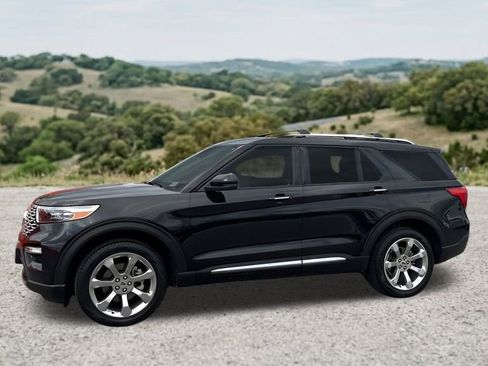 Used 2020 Ford Explorer Platinum w/ Premium Technology Package AWD/4WD image 4