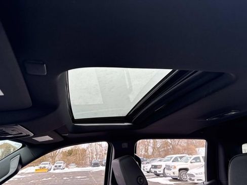 Used 2023 GMC Sierra 1500 AT4 w/ AT4 Premium Package image 28