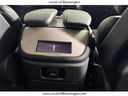 New 2026 Lincoln Navigator L Reserve AWD/4WD image 22