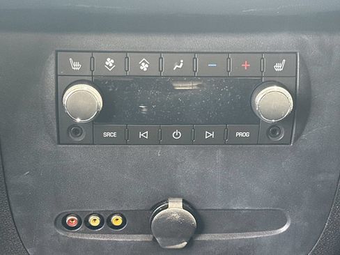 Used 2009 Chevrolet Suburban LTZ AWD/4WD image 26