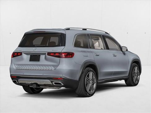 New 2025 Mercedes-Benz GLS 450 4MATIC image 2