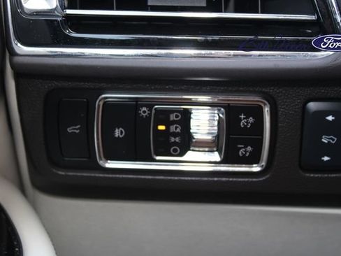 Used 2024 Lincoln Navigator Black Label AWD/4WD image 23