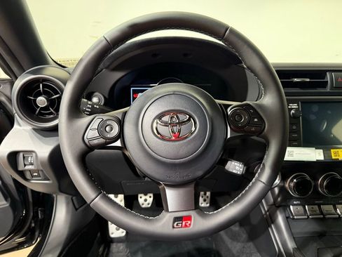 New 2025 Toyota GR86 Premium image 20