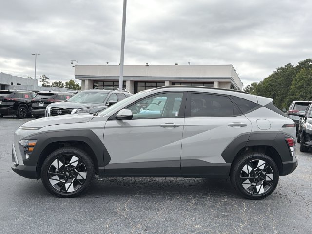 Used 2025 Hyundai Kona SEL AWD/4WD image 2