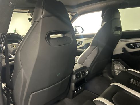 Used 2023 Lamborghini Urus S AWD/4WD image 16
