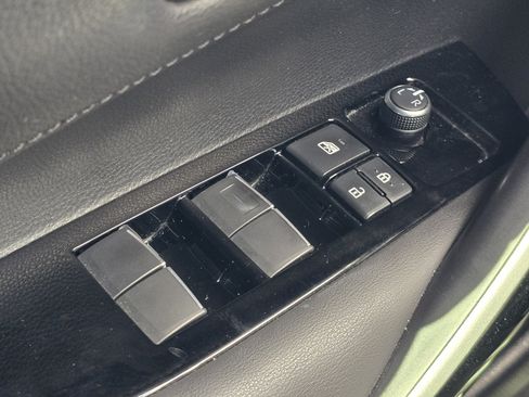 Used 2020 Toyota Corolla XSE FWD image 23