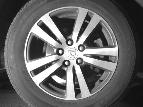 Used 2018 Honda Pilot EX image 12