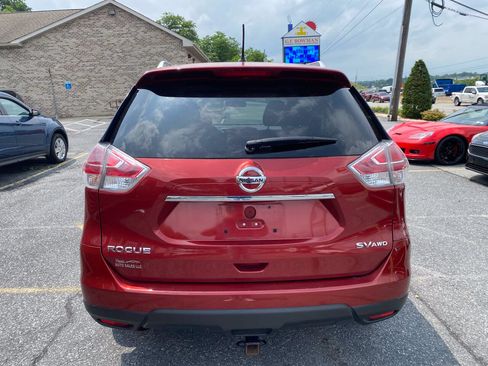 Used 2016 Nissan Rogue SV w/ SV Premium Package AWD/4WD image 6