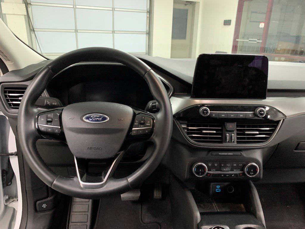 Used 2023 Ford Escape Active w/ Cold Weather Package FWD image 8
