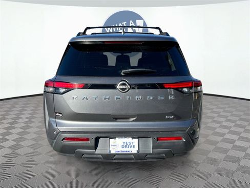 Certified 2022 Nissan Pathfinder SV image 4