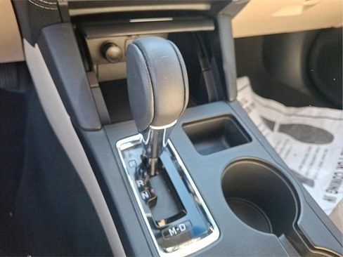 Used 2018 Subaru Legacy 2.5i Limited image 15