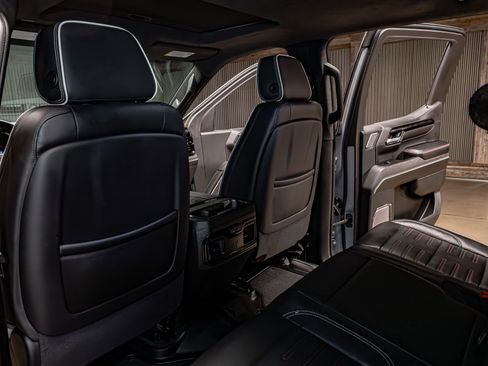 Used 2025 GMC Sierra 1500 AT4X image 23