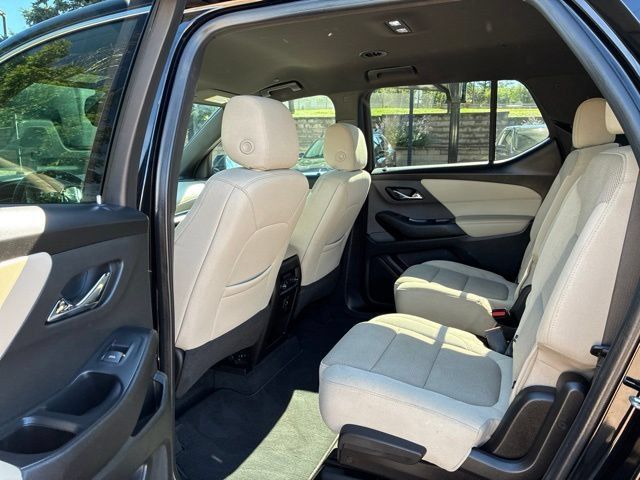 Used 2022 Chevrolet Traverse LT AWD/4WD image 22
