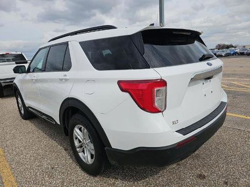 Used 2023 Ford Explorer XLT image 6