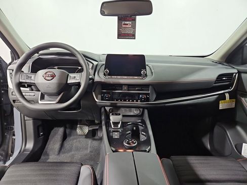 New 2026 Nissan Rogue SV AWD/4WD image 17