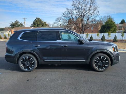 Used 2025 Kia Telluride SX image 3
