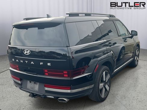 Used 2024 Hyundai Santa Fe Limited image 8