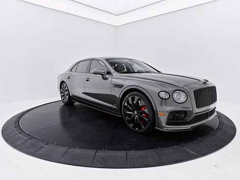 Used 2022 Bentley Flying Spur W12 AWD/4WD image 14