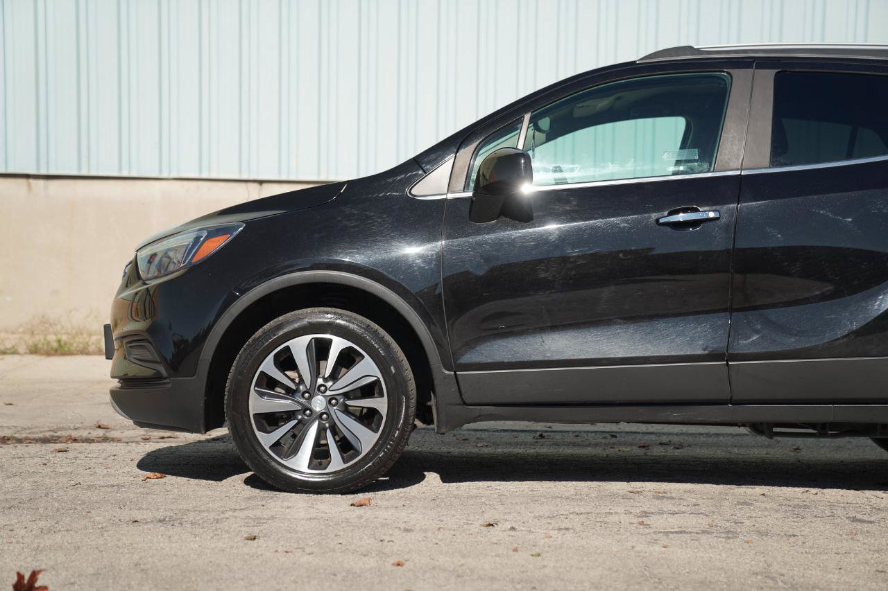 Used 2021 Buick Encore Preferred AWD/4WD image 7