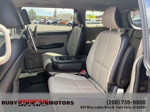 Used 2020 Kia Sedona SX FWD image 22