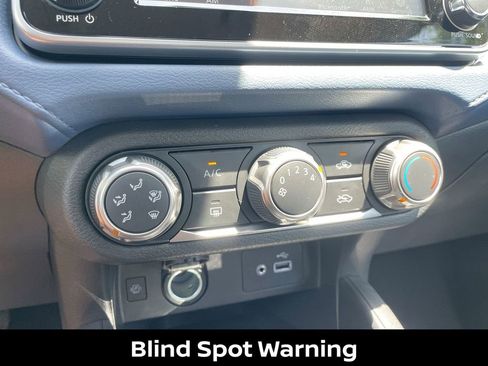 New 2025 Nissan Versa SV w/ Trunk Package FWD image 30