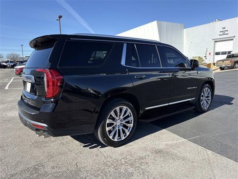 Used 2024 GMC Yukon Denali w/ Advanced Technology Package image 5