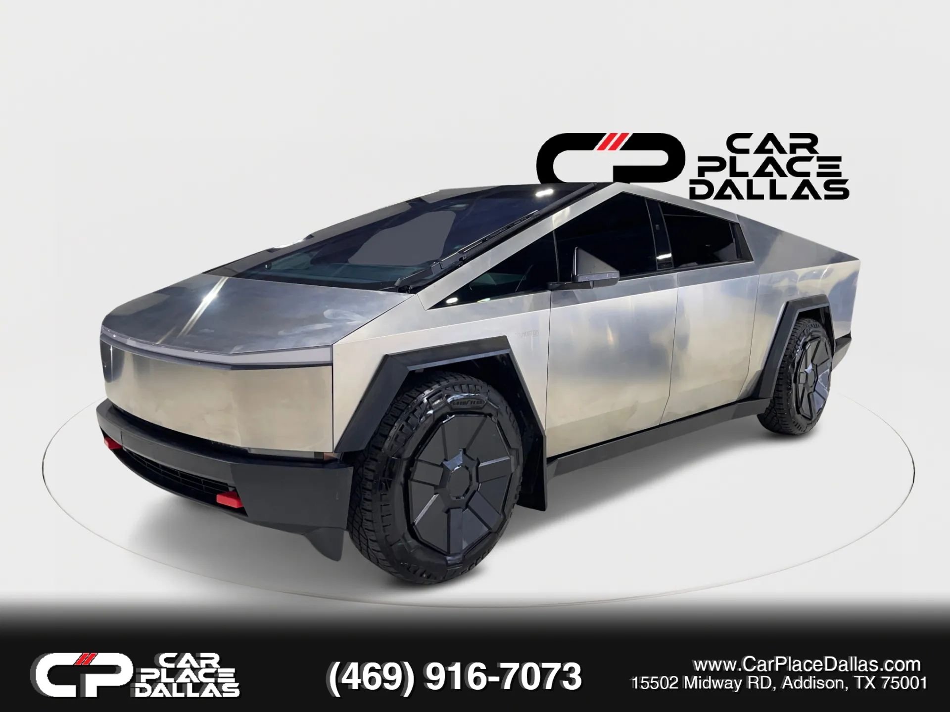 Used 2024 Tesla Cybertruck AWD Crew Cab image 3