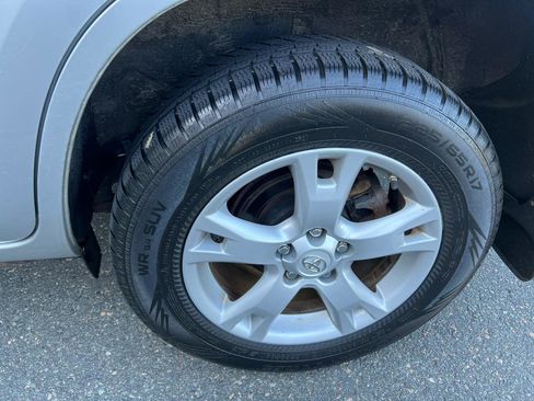 Used 2012 Toyota RAV4 4WD w/ Upgrade Value Pkg image 30