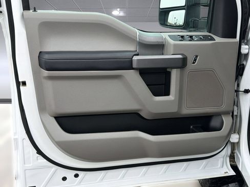 Used 2020 Ford F250 XLT w/ XLT Premium Package AWD/4WD image 22