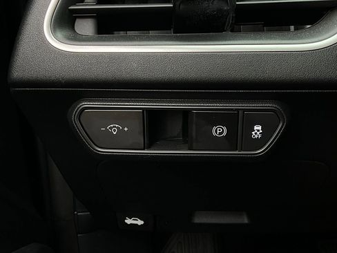 Used 2025 Kia K4 LXS image 21