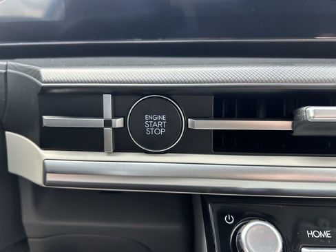 New 2026 Hyundai Santa Fe SE image 29