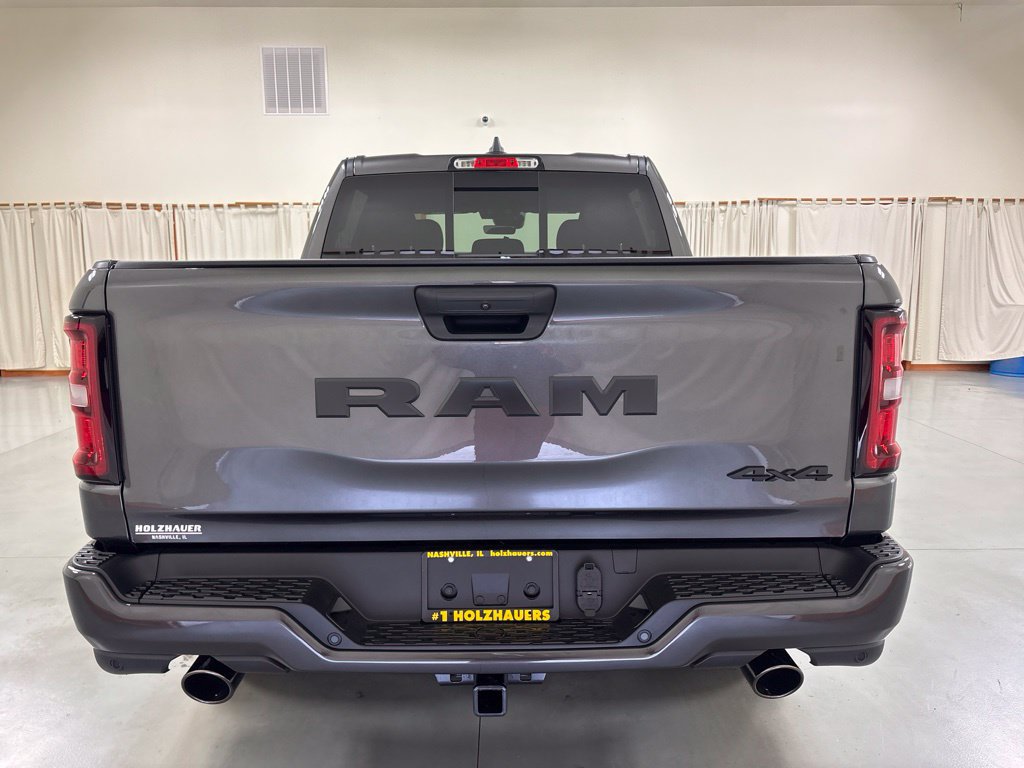 New 2027 RAM 1500 Express AWD/4WD image 7