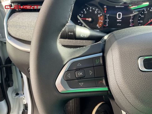 New 2026 Jeep Compass Latitude image 8