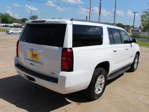 Used 2019 Chevrolet Suburban LT AWD/4WD image 56