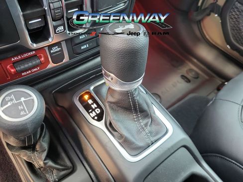 New 2025 Jeep Wrangler Willys AWD/4WD image 23