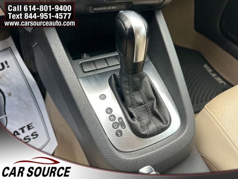Used 2011 Volkswagen Jetta SE FWD image 15