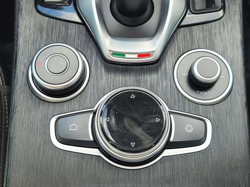 Used 2020 Alfa Romeo Stelvio Sprint w/ Nero Edizione image 26