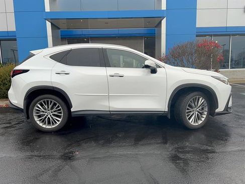 Used 2024 Lexus NX 350 AWD w/ Luxury Package image 8