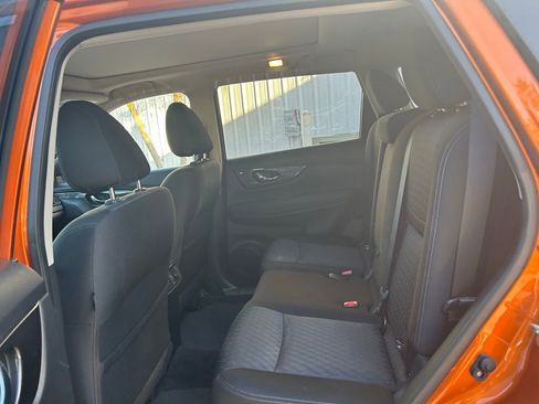 Used 2020 Nissan Rogue SV w/ Sun & Sound Touring Package image 42