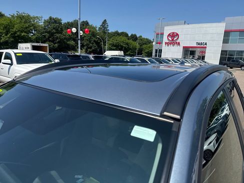 Used 2024 Toyota Corolla Cross LE w/ Moonroof Package AWD/4WD image 44