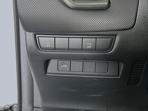 Used 2025 MAZDA CX-50 AWD 2.5 S w/ Premium Package image 17