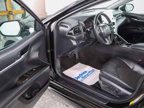 Used 2024 Toyota Camry XSE image 3