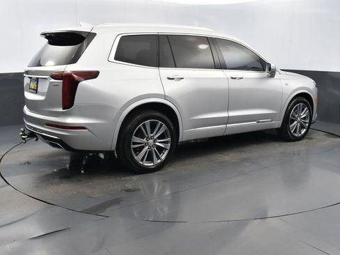 Used 2020 Cadillac XT6 Premium Luxury image 4