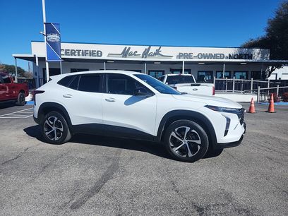 Used 2025 Chevrolet Trax RS