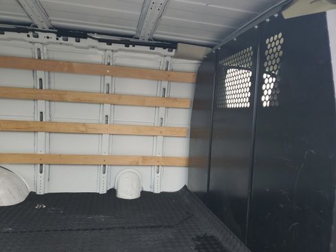 Used 2023 GMC Savana 2500 w/ Driver Convenience Package image 13