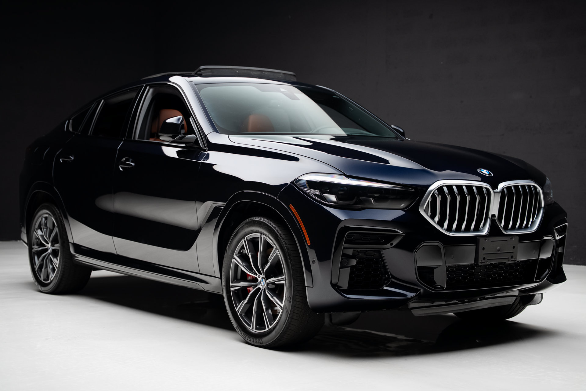 Used 2023 BMW X6 xDrive40i w/ M Sport Package AWD/4WD image 89