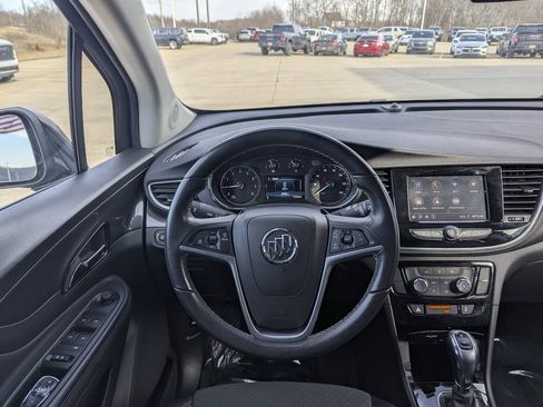 Used 2022 Buick Encore Preferred w/ Safety Package image 3